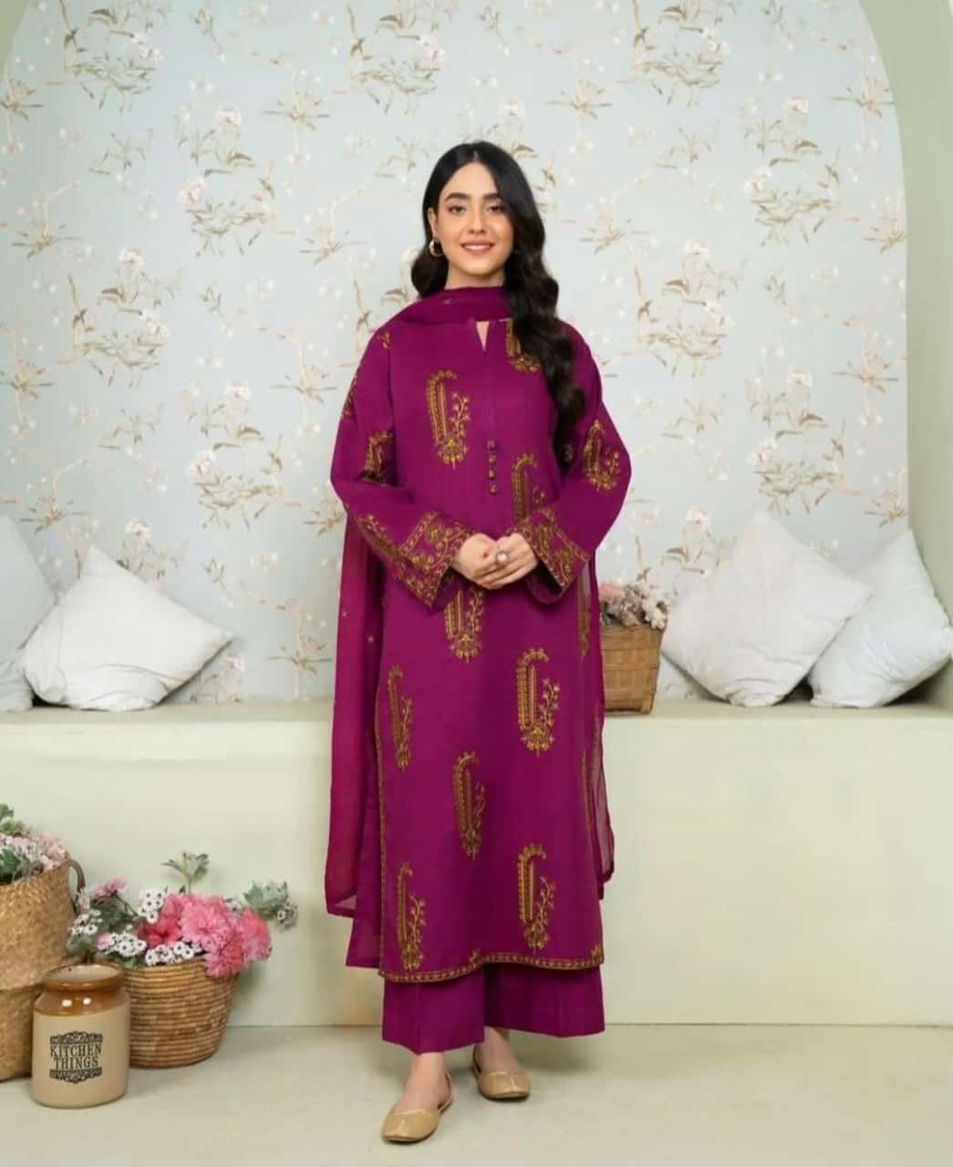 Amber Embroidered 2Pc